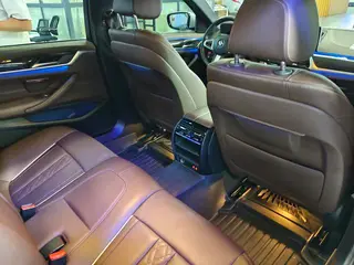 BMW 5 Series 2022 525Li M Sports suit interior photo 11 BMW 5 Series 2022 525Li M Sports suit interior photo 11