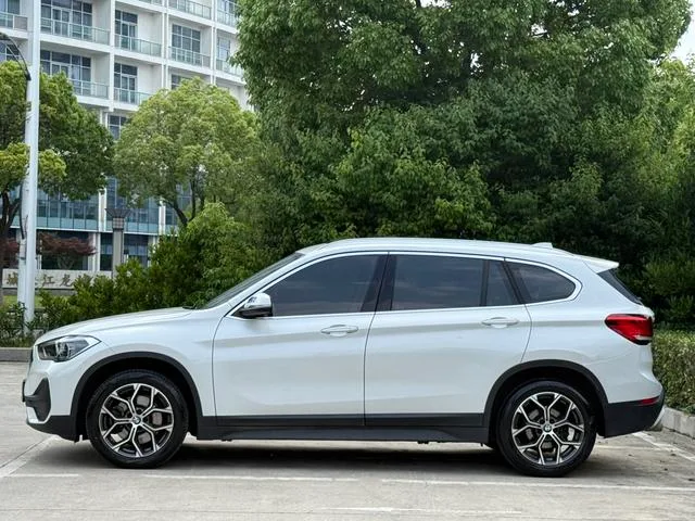 BMW X1 2021 sDrive25Li Leading Type exterior photo 3 BMW X1 2021 sDrive25Li Leading Type exterior photo 3