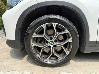 BMW X1 2021 sDrive25Li Leading Type interior photo 13 BMW X1 2021 sDrive25Li Leading Type interior photo 13
