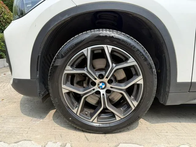 BMW X1 2021 sDrive25Li Leading Type interior photo 13 BMW X1 2021 sDrive25Li Leading Type interior photo 13