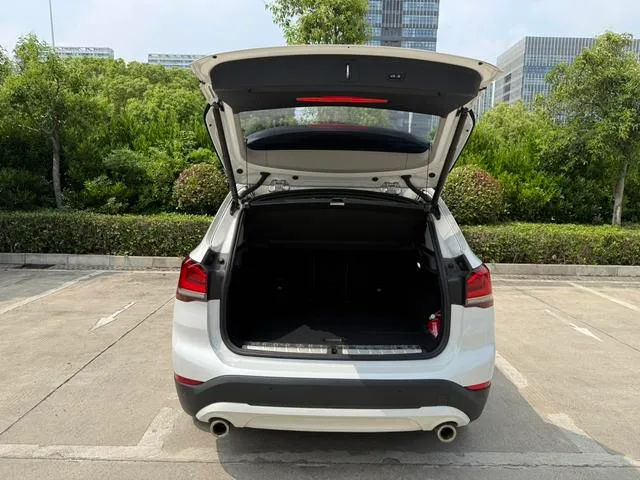 BMW X1 2021 sDrive25Li Leading Type interior photo 19 BMW X1 2021 sDrive25Li Leading Type interior photo 19