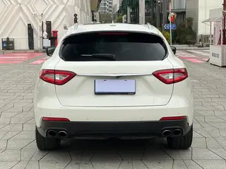Maserati Levante 2018 3.0T Classic Edition exterior photo 5 Maserati Levante 2018 3.0T Classic Edition exterior photo 5