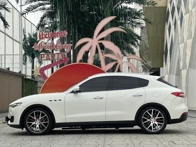 Maserati Levante 2018 3.0T Classic Edition exterior photo 7 Maserati Levante 2018 3.0T Classic Edition exterior photo 7