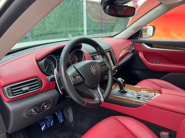 Maserati Levante 2018 3.0T Classic Edition exterior photo 9 Maserati Levante 2018 3.0T Classic Edition exterior photo 9