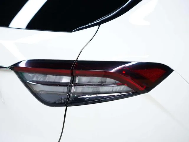 Maserati Levante 2022 3.0T Modena exterior photo 7 Maserati Levante 2022 3.0T Modena exterior photo 7