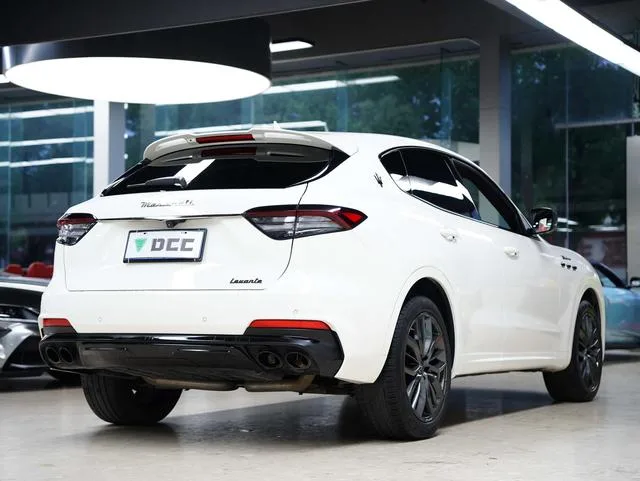 Maserati Levante 2022 3.0T Modena exterior photo 9 Maserati Levante 2022 3.0T Modena exterior photo 9