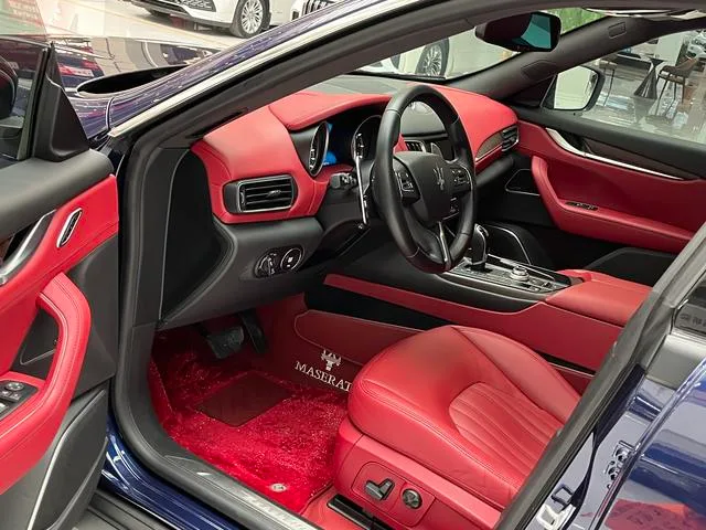 Maserati Levante 2016 3.0T Levante exterior photo 5 Maserati Levante 2016 3.0T Levante exterior photo 5