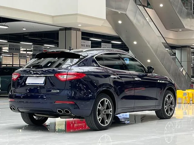 Maserati Levante 2016 3.0T Levante interior photo 7 Maserati Levante 2016 3.0T Levante interior photo 7
