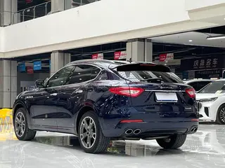 Maserati Levante 2016 3.0T Levante interior photo 9 Maserati Levante 2016 3.0T Levante interior photo 9