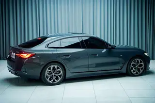 BMW 4 Series 2022 430i Gran Coupe M Sports Night Suit interior photo 7 BMW 4 Series 2022 430i Gran Coupe M Sports Night Suit interior photo 7