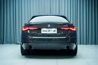 BMW 4 Series 2022 430i Gran Coupe M Sports Night Suit interior photo 9 BMW 4 Series 2022 430i Gran Coupe M Sports Night Suit interior photo 9