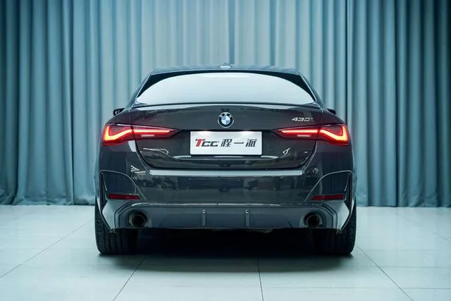 BMW 4 Series 2022 430i Gran Coupe M Sports Night Suit interior photo 9 BMW 4 Series 2022 430i Gran Coupe M Sports Night Suit interior photo 9