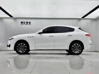 Maserati Levante 2016 3.0T Levante exterior foto 4 Maserati Levante 2016 3.0T Levante exterior foto 4