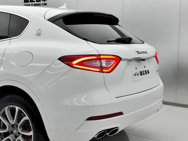 Maserati Levante 2016 3.0T Levante exterior foto 7 Maserati Levante 2016 3.0T Levante exterior foto 7