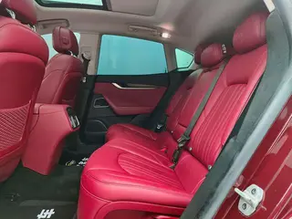 Maserati Levante 2016 3.0T Levante interior foto 11 Maserati Levante 2016 3.0T Levante interior foto 11