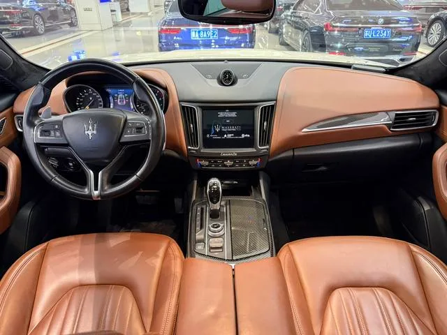 Maserati Levante 2016 3.0T Levante exterior photo 7 Maserati Levante 2016 3.0T Levante exterior photo 7