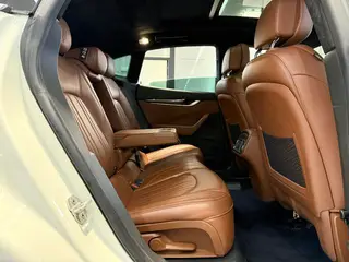 Maserati Levante 2016 3.0T Levante interior photo 10 Maserati Levante 2016 3.0T Levante interior photo 10