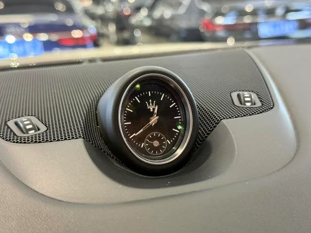 Maserati Levante 2016 3.0T Levante interior photo 12 Maserati Levante 2016 3.0T Levante interior photo 12