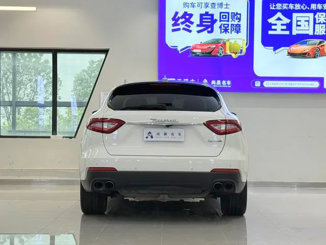 Maserati Levante 2016 3.0T Levante interior photo 14 Maserati Levante 2016 3.0T Levante interior photo 14
