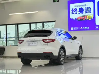 Maserati Levante 2016 3.0T Levante interior photo 15 Maserati Levante 2016 3.0T Levante interior photo 15