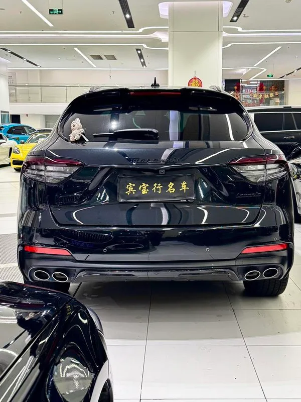 Maserati Levante 2022 3.0T Modena exterior photo 4 Maserati Levante 2022 3.0T Modena exterior photo 4