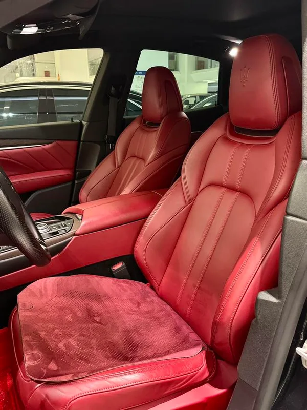 Maserati Levante 2022 3.0T Modena interior photo 7 Maserati Levante 2022 3.0T Modena interior photo 7
