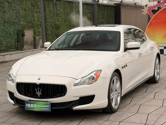 Maserati Quattroporte 2013 3.8T Tipo estándar exterior foto 1 Maserati Quattroporte 2013 3.8T Tipo estándar exterior foto 1