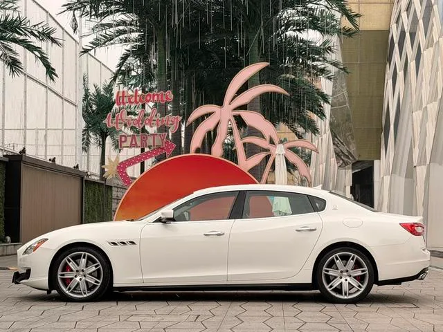 Maserati Quattroporte 2013 3.8T Tipo estándar exterior foto 7 Maserati Quattroporte 2013 3.8T Tipo estándar exterior foto 7
