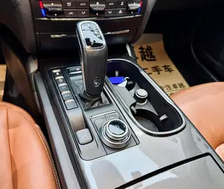 Maserati Ghibli 2022 2.0T GT Versión aguda interior foto 15 Maserati Ghibli 2022 2.0T GT Versión aguda interior foto 15