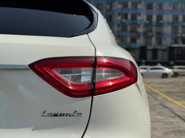 Maserati Levante 2016 3.0T Levante interior photo 17 Maserati Levante 2016 3.0T Levante interior photo 17