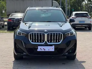BMW X1 2023 sDrive25Li M Ensemble de sport extérieur photo 2 BMW X1 2023 sDrive25Li M Ensemble de sport extérieur photo 2