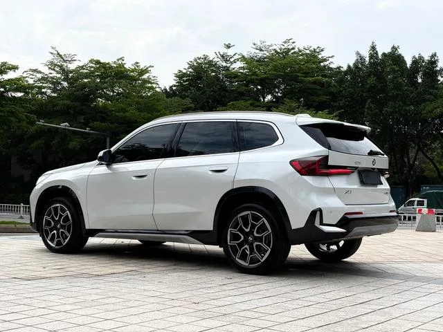 BMW X1 2023 sDrive25Li X Design Suit exterior photo 4 BMW X1 2023 sDrive25Li X Design Suit exterior photo 4