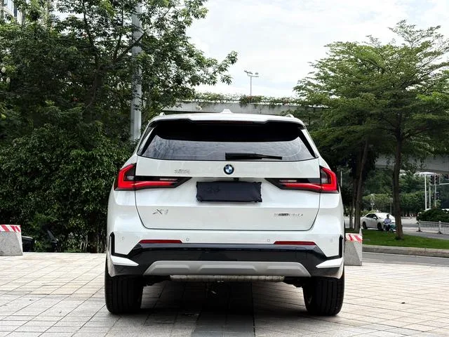 BMW X1 2023 sDrive25Li X Design Suit exterior photo 5 BMW X1 2023 sDrive25Li X Design Suit exterior photo 5