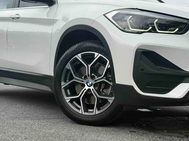 BMW X1 2020 sDrive25Li Leading Type exterior photo 5 BMW X1 2020 sDrive25Li Leading Type exterior photo 5