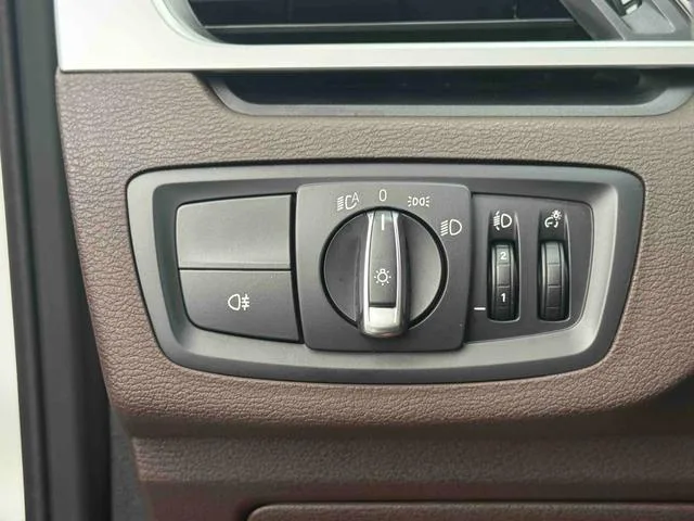 BMW X1 2020 sDrive25Li Leading Type interior photo 9 BMW X1 2020 sDrive25Li Leading Type interior photo 9