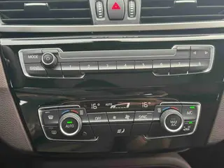BMW X1 2020 sDrive25Li Leading Type interior photo 13 BMW X1 2020 sDrive25Li Leading Type interior photo 13