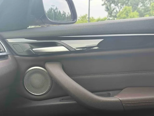 BMW X1 2020 sDrive25Li Leading Type interior photo 14 BMW X1 2020 sDrive25Li Leading Type interior photo 14