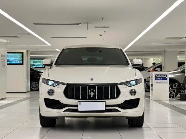 Maserati Levante 2016 3.0T Levante exterior photo 2 Maserati Levante 2016 3.0T Levante exterior photo 2