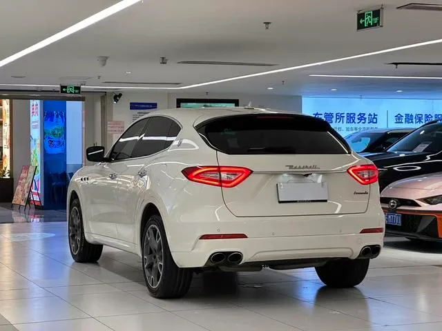 Maserati Levante 2016 3.0T Levante exterior photo 7 Maserati Levante 2016 3.0T Levante exterior photo 7