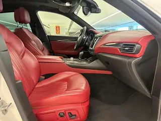 Maserati Levante 2016 3.0T Levante interior photo 12 Maserati Levante 2016 3.0T Levante interior photo 12