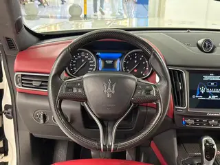 Maserati Levante 2016 3.0T Levante interior photo 17 Maserati Levante 2016 3.0T Levante interior photo 17