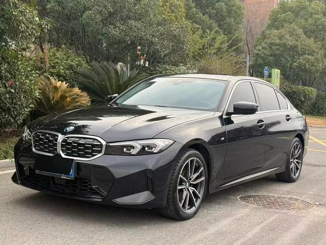 BMW 3 Series 2025 325Li M Sports suit exterior photo 1 BMW 3 Series 2025 325Li M Sports suit exterior photo 1