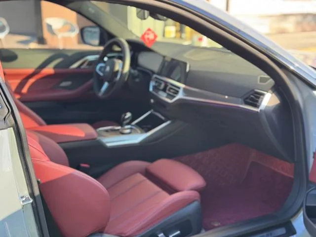 BMW 4 Series 2022 Restyling 430i M Sports Night Suit interior photo 10 BMW 4 Series 2022 Restyling 430i M Sports Night Suit interior photo 10