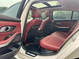BMW 3 Series 2022 325Li M Sports suit interior photo 6 BMW 3 Series 2022 325Li M Sports suit interior photo 6