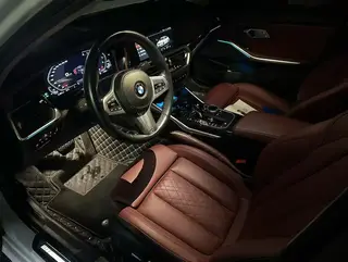 BMW 3 Series 2022 325Li M Sports suit interior photo 8 BMW 3 Series 2022 325Li M Sports suit interior photo 8