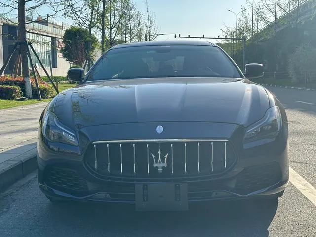 Maserati Quattroporte 2015 3.0T Tipo estándar exterior foto 2 Maserati Quattroporte 2015 3.0T Tipo estándar exterior foto 2