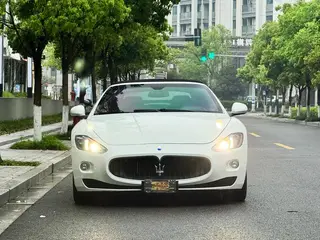 Maserati GranCabrio 2010 4.7L Automatic exterior photo 2 Maserati GranCabrio 2010 4.7L Automatic exterior photo 2