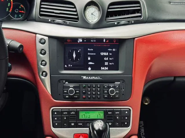 Maserati GranCabrio 2010 4.7L Automatic interior photo 10 Maserati GranCabrio 2010 4.7L Automatic interior photo 10
