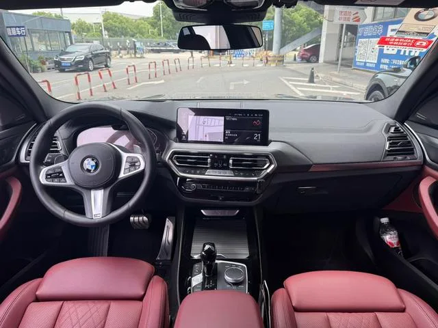 BMW X3 2022 xDrive30i Premium Class M Obsidian Night Suit interior photo 20 BMW X3 2022 xDrive30i Premium Class M Obsidian Night Suit interior photo 20