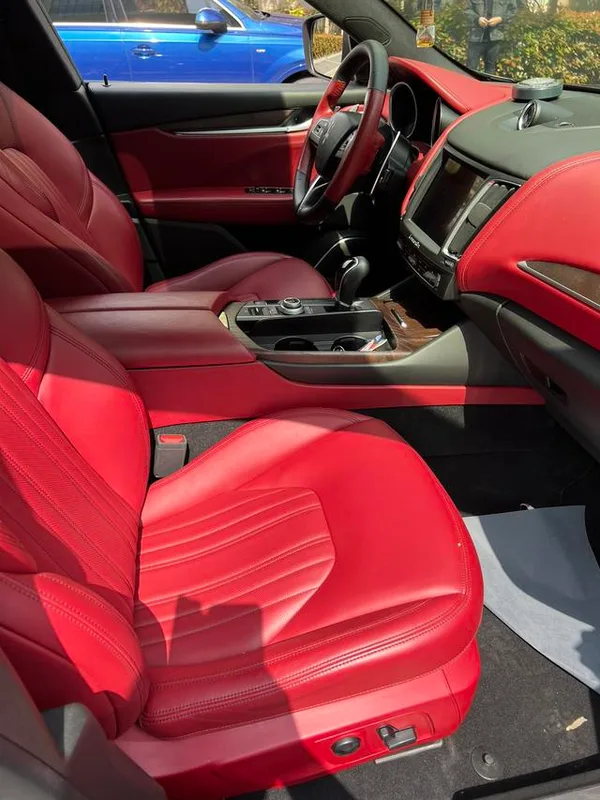 Maserati Levante 2016 3.0T Levante interior photo 9 Maserati Levante 2016 3.0T Levante interior photo 9